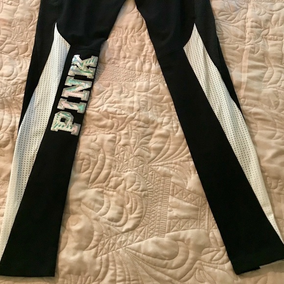 NWT VS PINK Yoga Legging Size Small - Picture 3 of 7